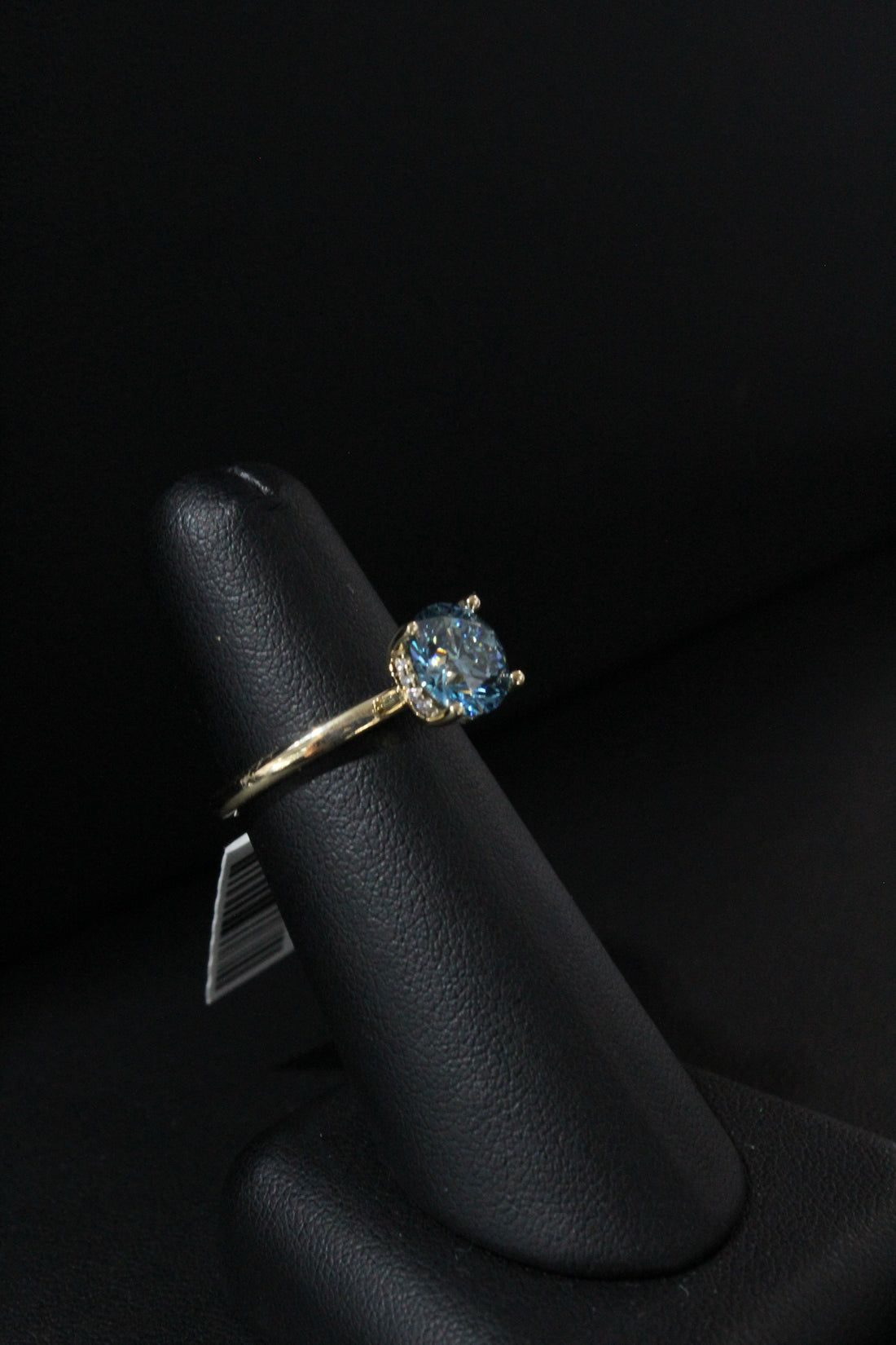 YG Lab Grown Diamond Blue Round Ring 2.37ctw