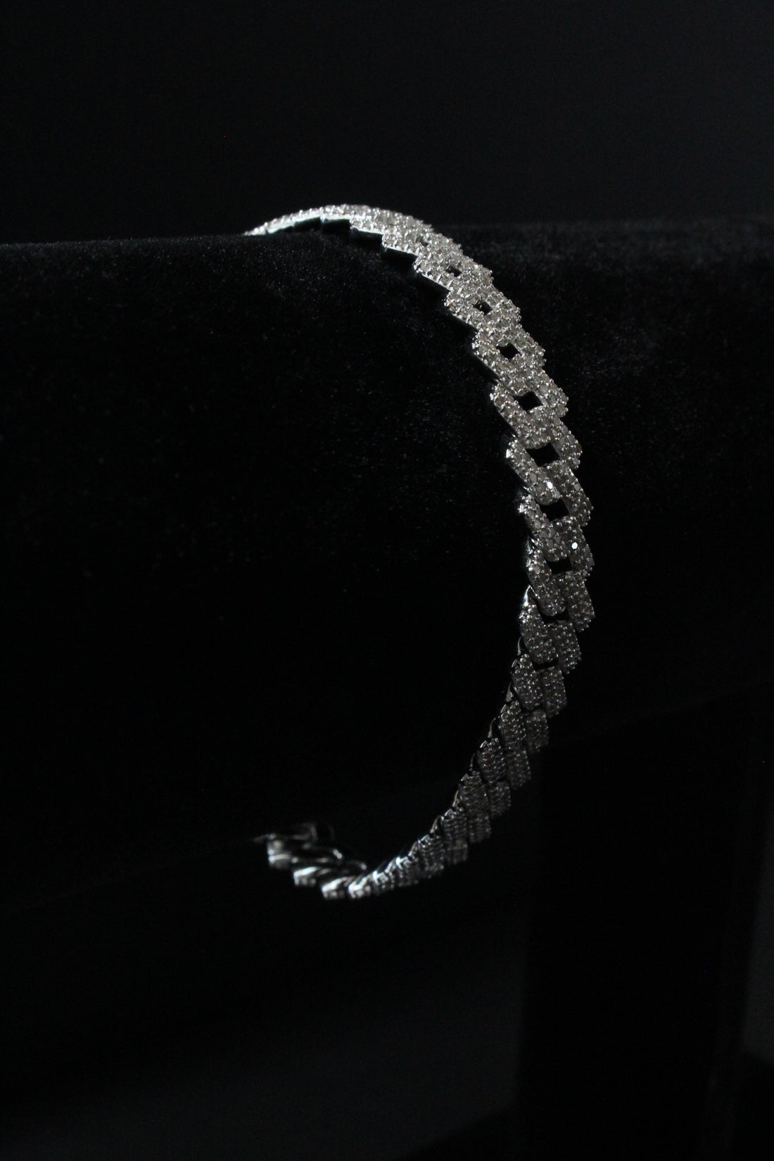 WG 14K Natural 4.95ctw Tennis Bracelet