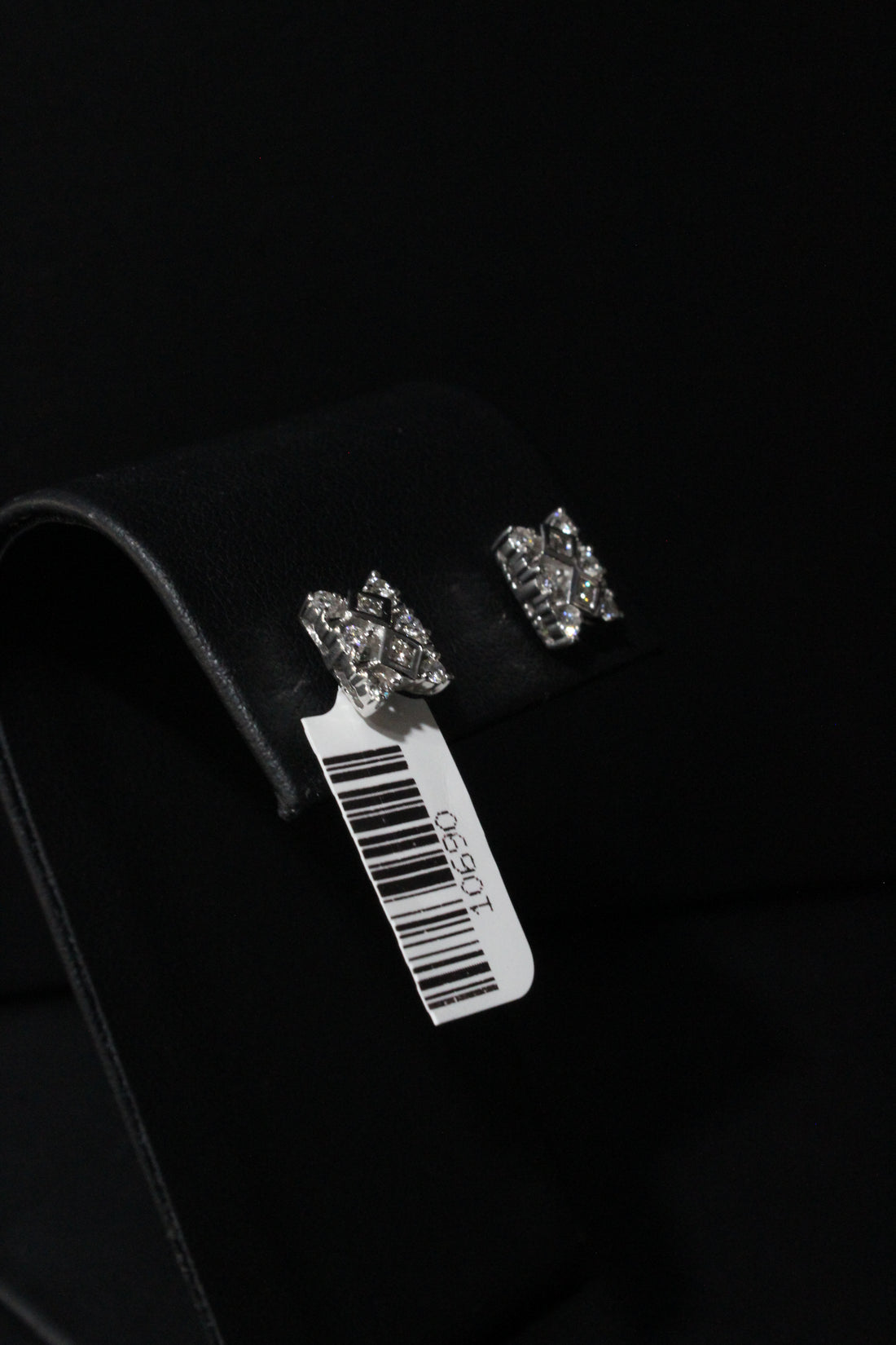 WG 18K Diamond Earrings 3.2g