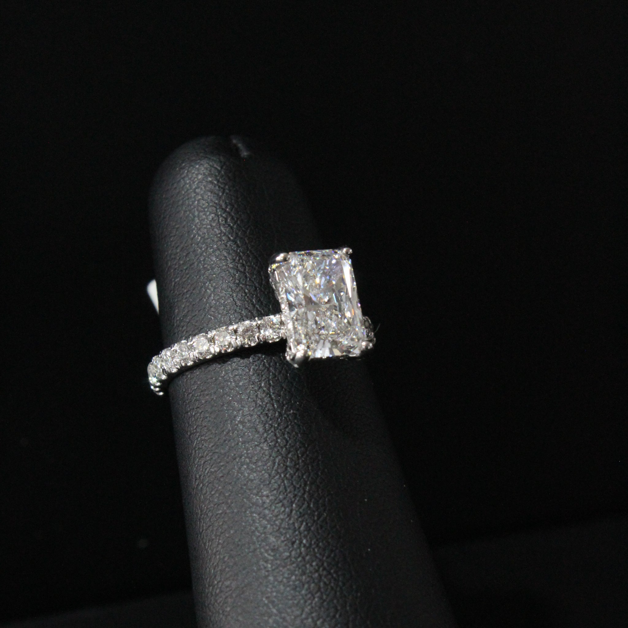 WG Lab Grown Diamond RA Ring 2.06ctw