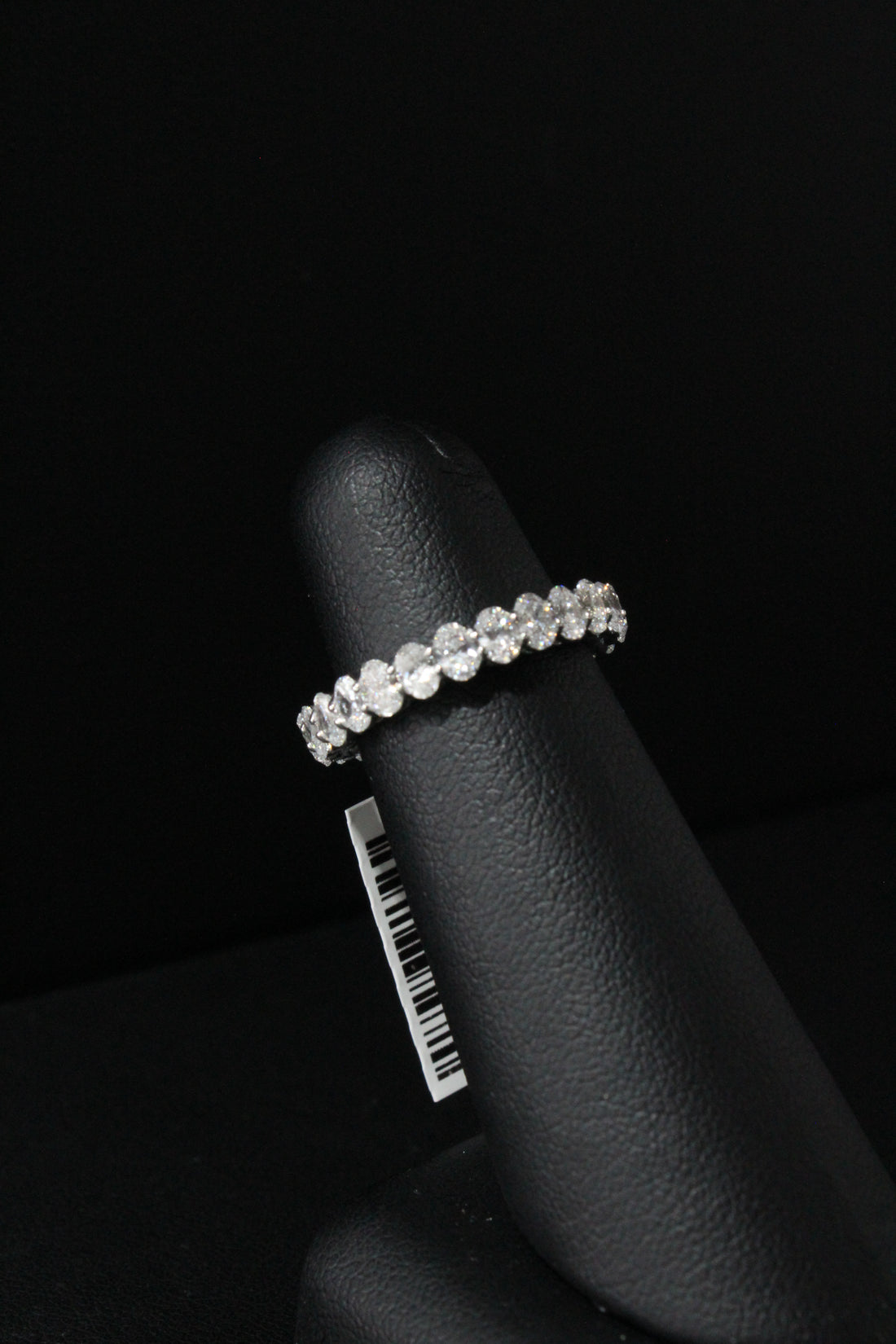 WG Lab Grown Diamond Oval Eternity Ring 2.35ctw VS E-F