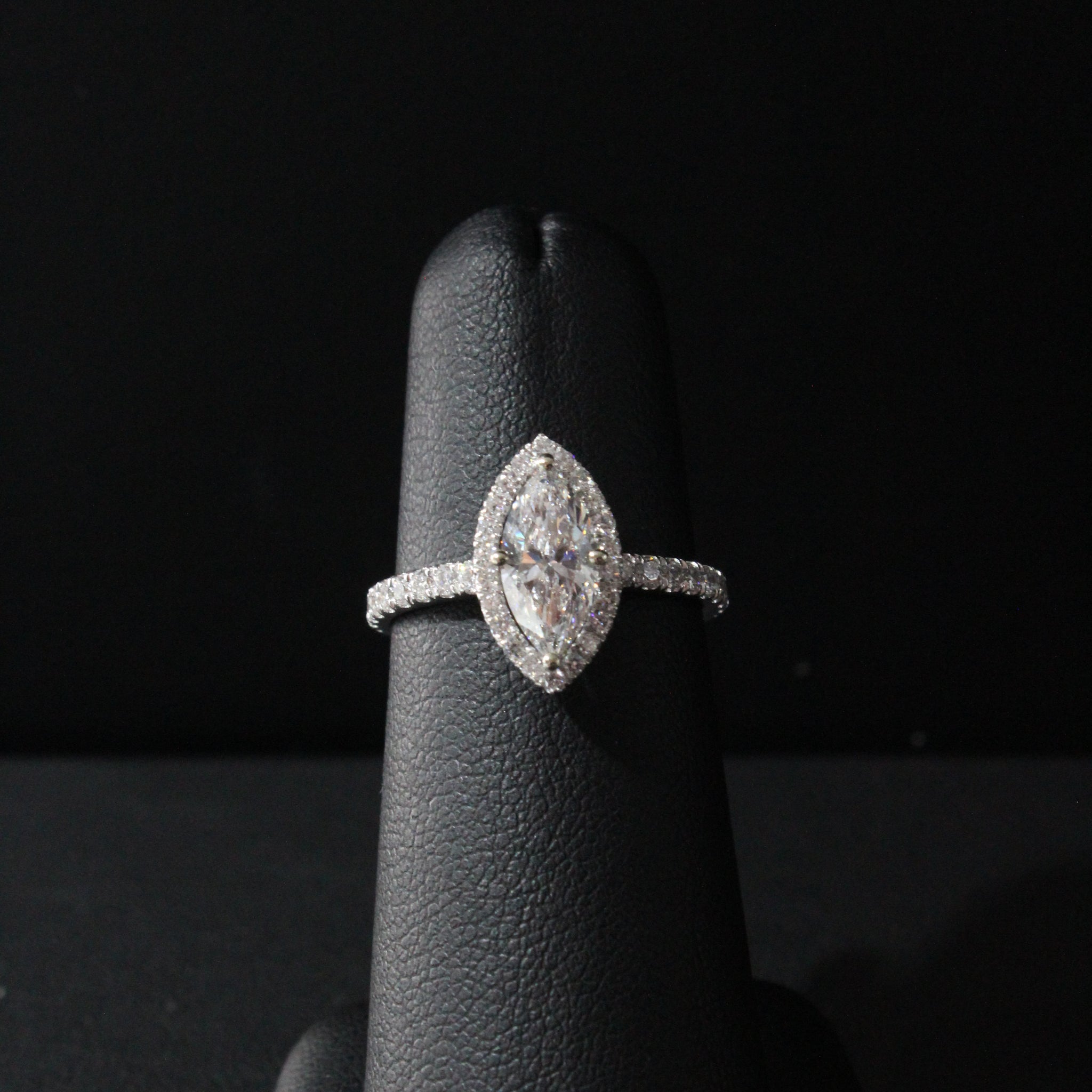 WG Lab Grown Diamond Marquise Ring 1ct VS1 E DW 0.49