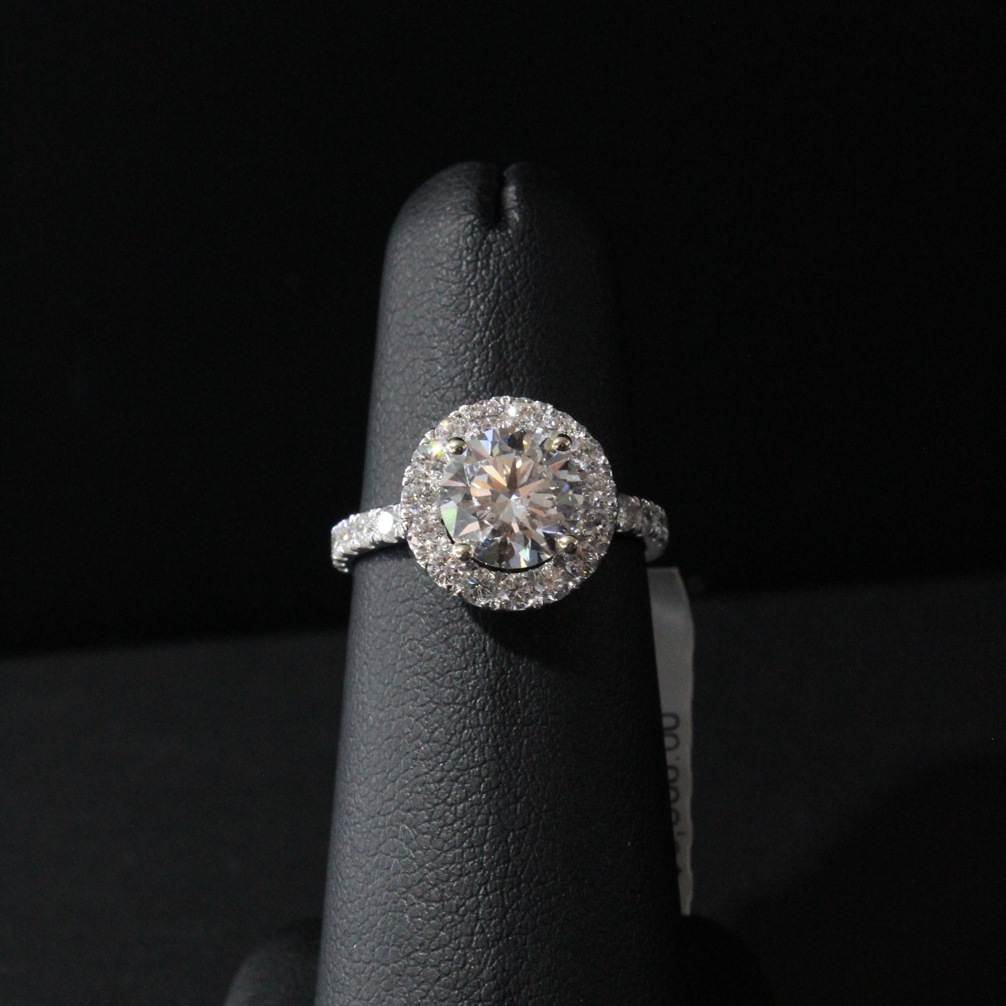 Lab Grown Round Diamond Ring 2ct VS1 E DW 1.12