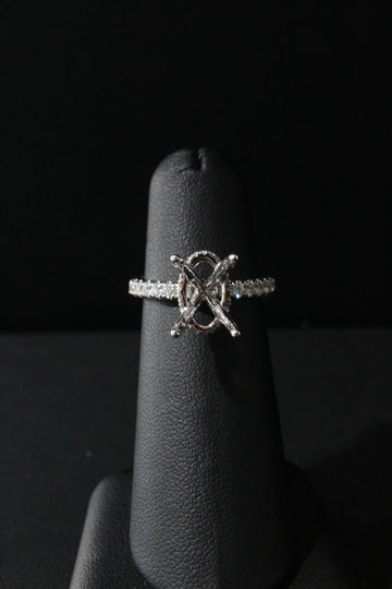 Ring Mounting for Lab Grown Oval Diamond Stone 14K 0.69ctw