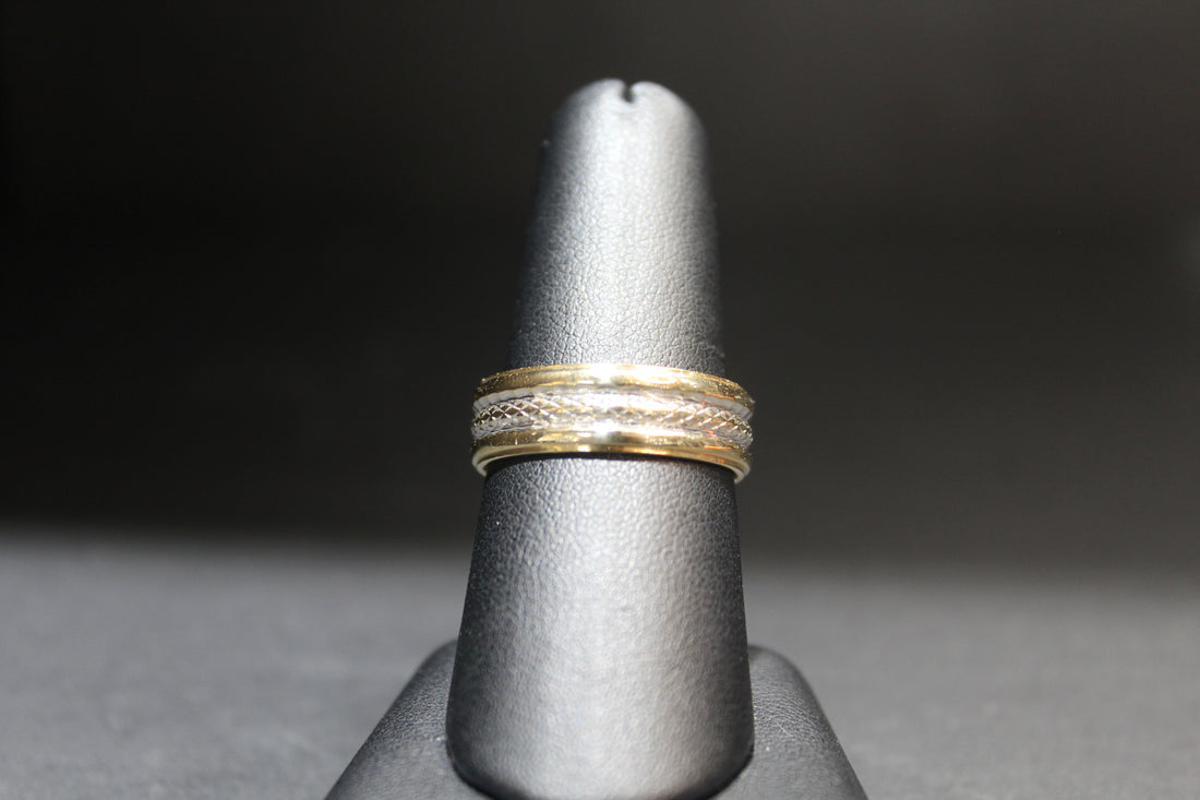 14K YG Band  5.6g