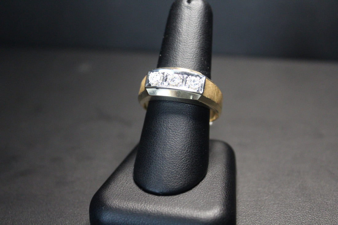 14K YG Diamond Ring 9.5g